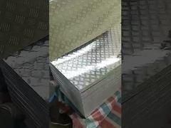 ASTM 5056 prägte Oberflächenkarierte Aluminiumbreite der Platten-500mm für Treppe